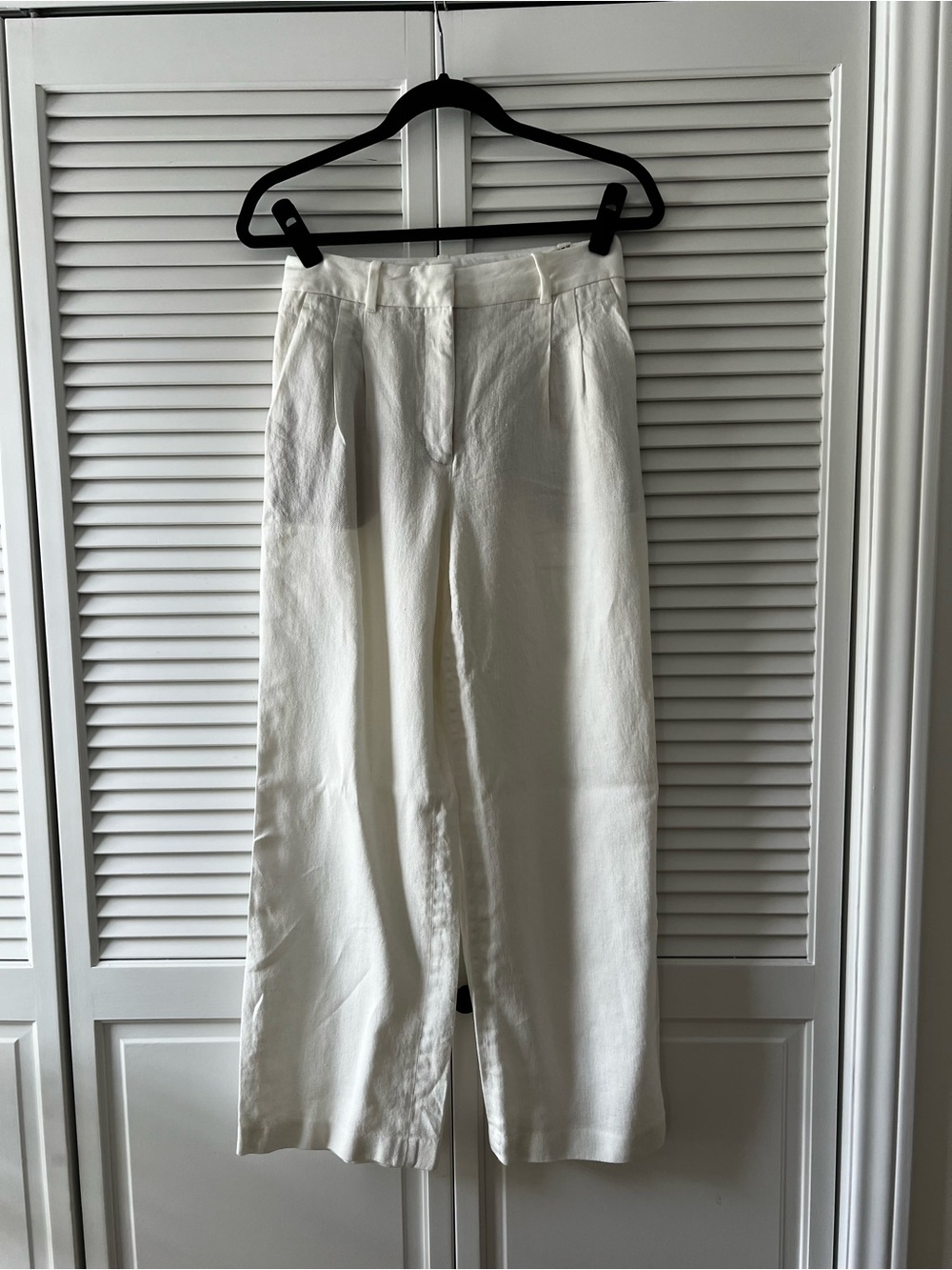 Aritzia Effortless Pant in light birch — PowerLinen™ straight leg - Picture 5 of 8
